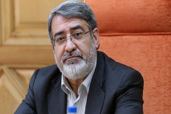 دستور وزیر کشور برای امدادرسانی به مناطق زلزله زده غرب کشور دستور وزیر کشور برای امدادرسانی به مناطق زلزله زده غرب کشور