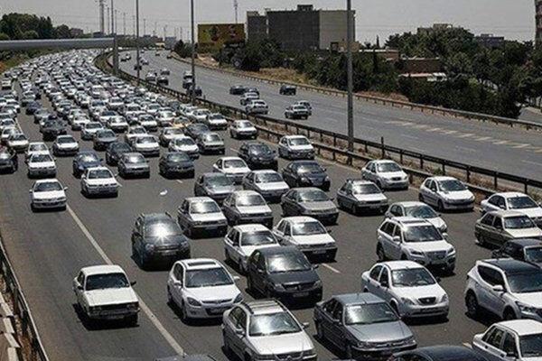 مدیرکل راهداری و حمل و نقل جاده ای استان تهران خبر داد ثبت مدیرکل راهداری و حمل و نقل جاده ای استان تهران اطلاع داد ثبت بیش از 400 هزار تردد در آزادراه تهران-کرج از 12 تا 16 خرداد ماه