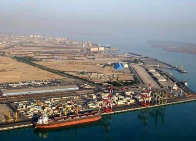 کشتی اقیانوس پیمای حامل گندم در بندر امام پهلو گرفت
