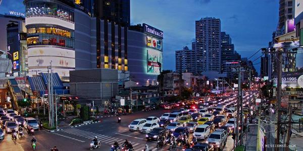 تور لحظه آخری تایلند: مرکز خرید ترمینال 21 بانکوک